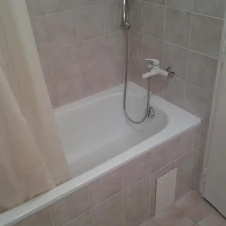 Blue Danube Apartamento *